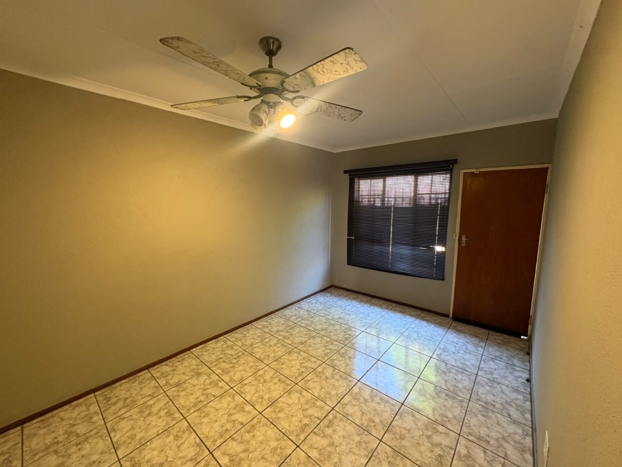 3 Bedroom Property for Sale in Safari Gardens North West